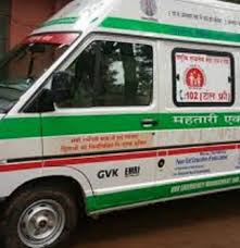 शराब परिवहन में पकड़ा गया 102 महतारी एक्सप्रेस का चालक :  सेवा से बर्खास्त