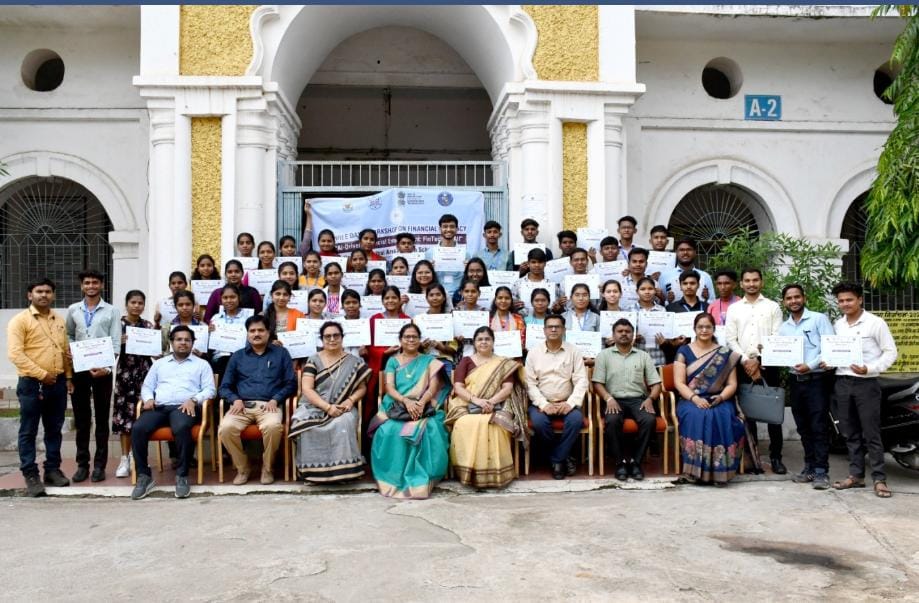 कार्यशाला में विद्यार्थियों ने सीखा वित्तीय प्रबंधन