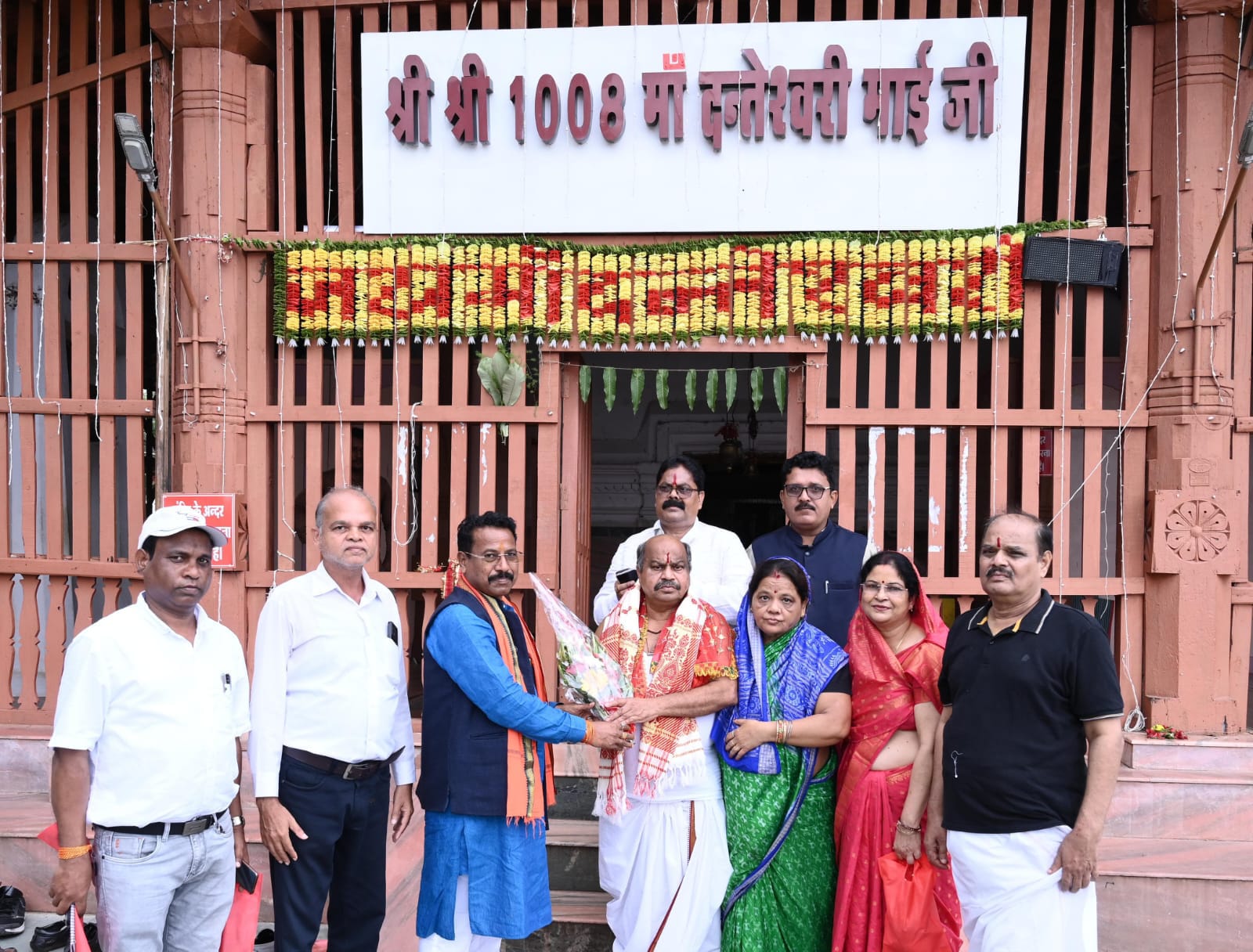 उत्तर विधायक पुरंदर मिश्रा ने दंतेवाड़ा में माँ दंतेश्वरी के किए दर्शन, क्षेत्रवासियों की सुख-समृद्धि की कामना की