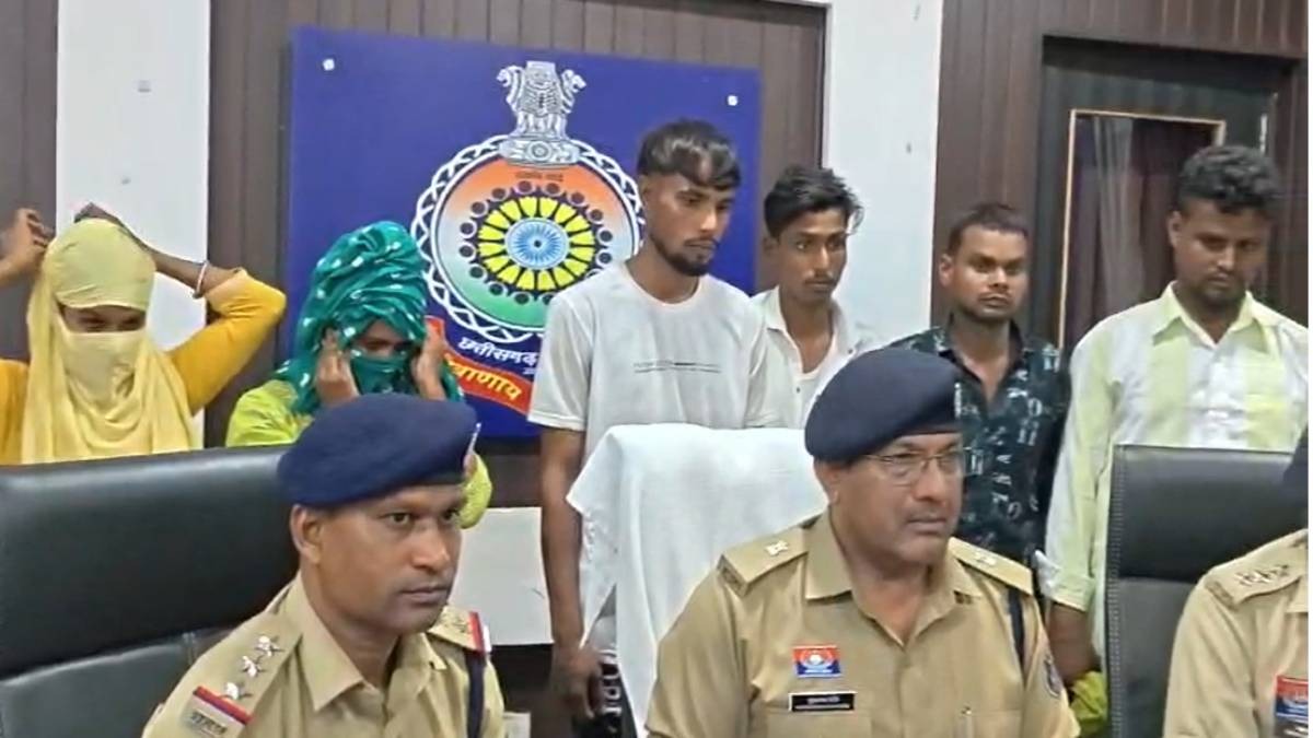 दुर्ग पुलिस की बड़ी कार्रवाई: सूने मकानों में चोरी करने वाले 7 आरोपी गिरफ्तार