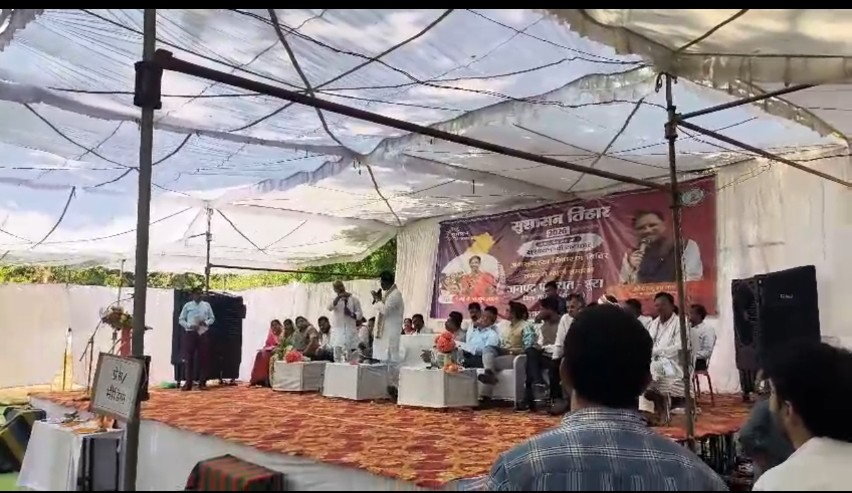 सुशासन शिविर में रिश्वत का आरोप- कार्यवाही शुन्य,मंच से पटवारी पर 40 हजार लेने का आरोप विधायक की कड़ी चेतावनी के बाद जांच नहीं