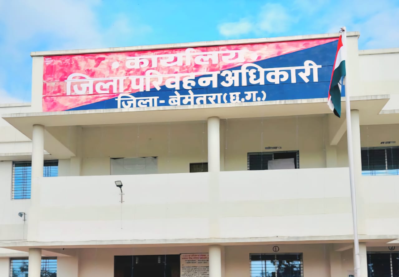 घने कोहरे में वाहन चलाना अत्यंत खतरनाक, परिवहन विभाग की अपील – सतर्कता ही सुरक्षा