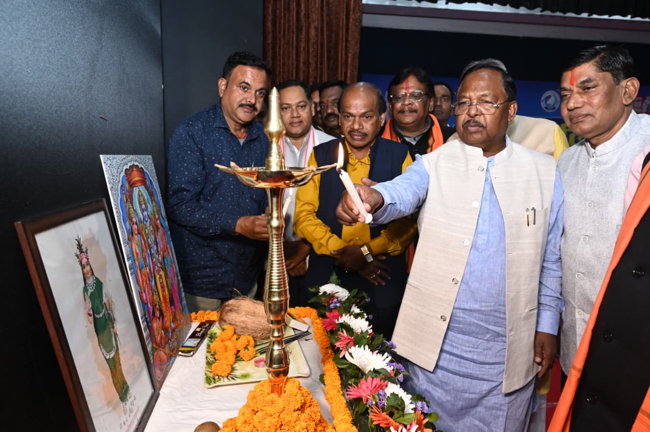  मत्स्य किसानों को आर्थिक समृद्धि हेतु नवीन तकनीक एवं कौशल विकास को अपनाने की जरूरत: मंत्री  रामविचार नेताम