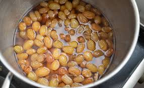 खाली पेट रोजाना खाएं किशमिश,मिलेंगे जबरदस्त फायदे..जानें सेवन करने सही तरीका  