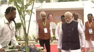 प्रधानमंत्री मोदी ने किया शहीद वीर नारायण सिंह स्मारक और जनजातीय स्वतंत्रता सेनानी संग्रहालय का उद्घाटन 