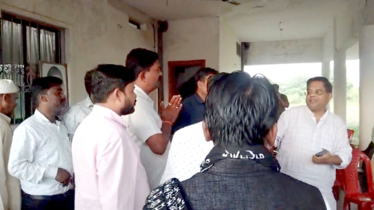 मरवाही में कांग्रेस से कई आदिवासी नेताओं ने दिया इस्तीफा