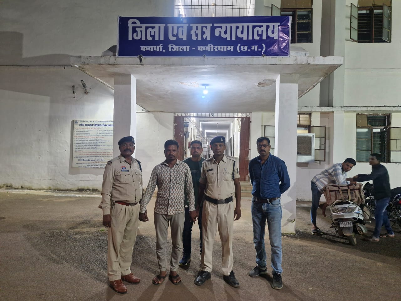 1 करोड़ 84 लाख रुपये की ठगी करने वाला 9 साल से फरार आरोपी कबीरधाम पुलिस की गिरफ्त में