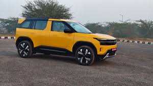 New Tata Sierra फुल प्राइस लिस्ट की घोषणा जल्द, जानें कितनी हो सकती है टॉप वेरिएंट की कीमत?