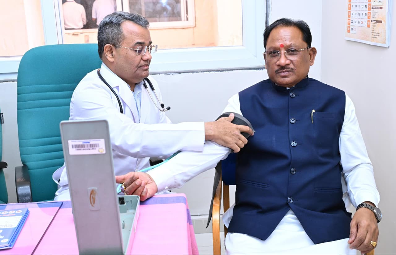 स्वास्थ्य जागरूकता की पहल: मुख्यमंत्री ने विधानसभा परिसर में तीन दिवसीय स्वास्थ्य शिविर का शुभारंभ किया