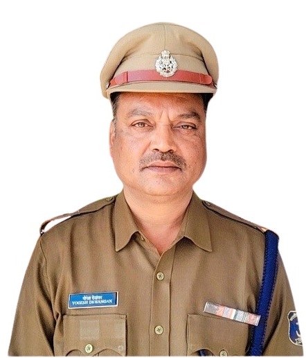 सूरजपुर के नये अतिरिक्त पुलिस अधीक्षक योगेश देवांगन ने संभाला पदभार