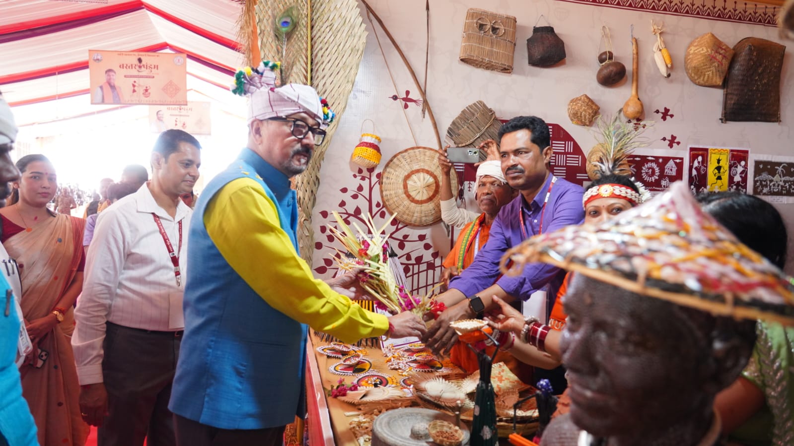 बस्तर पंडुम समृद्ध जनजातीय संस्कृति को प्रदर्शित करने का एक अद्वितीय मंच : राज्यपाल रमेन डेका