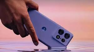 Motorola Edge 50 Pro पर भारी डिस्काउंट,यहां जानें पूरी डील