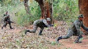 बीजापुर में सुरक्षाबलों और नक्सलियों के बीच मुठभेड़,4 नक्सली ढेर   