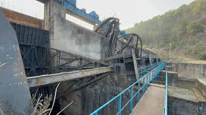 60 करोड़ की लागत से बने बैराज को मरम्मत का इंतजार, प्रशासन की अनदेखी से क्षेत्रवासियों को सिंचाई का संकट