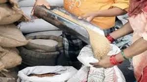 कमीशनखोरी का खेल : रायपुर में PDS घोटाला,एक संस्था को बांटी गईं 5-5 राशन दुकानें