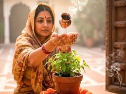 वैशाख 2026: तुलसी में जल चढ़ाते समय ये गलती पड़ सकती है भारी, रुक सकती है बरकत

