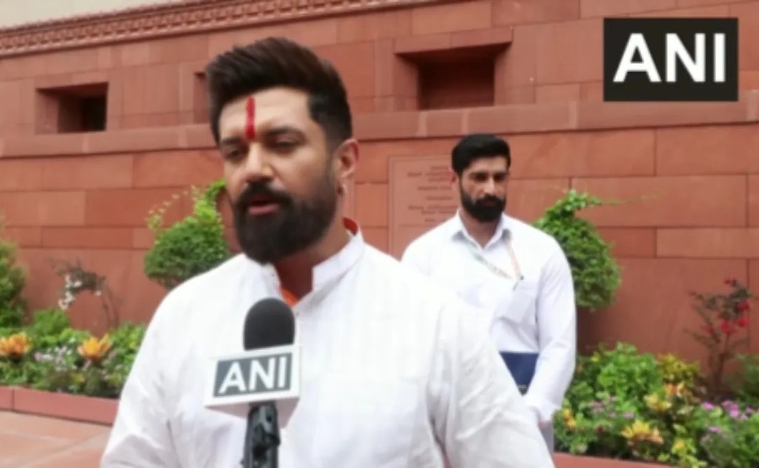 विपक्ष के प्रदर्शन पर चिराग पासवान का बड़ा हमला, बोले- विपक्ष से कुछ कहना भैंस के आगे बीन बजाने जैसा