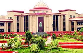 छत्तीसगढ़ हाई कोर्ट में OPS का लाभ देने शिक्षक ने दायर की याचिका, राज्य सरकार को मिली 49 दिन की मोहलत