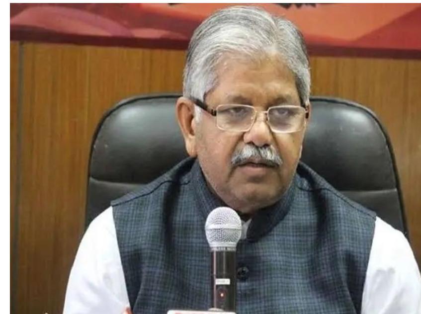 रायपुर में वीआईपी भी सुरक्षित नहीं! धरमलाल कौशिक से मोबाइल लूटकर भागे बाइक सवार