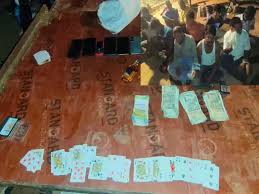   कोरबा : पुलिस ने जुआ अड्डे पर छापा मारकर 11 जुआड़ियों को किया गिरफ्तार