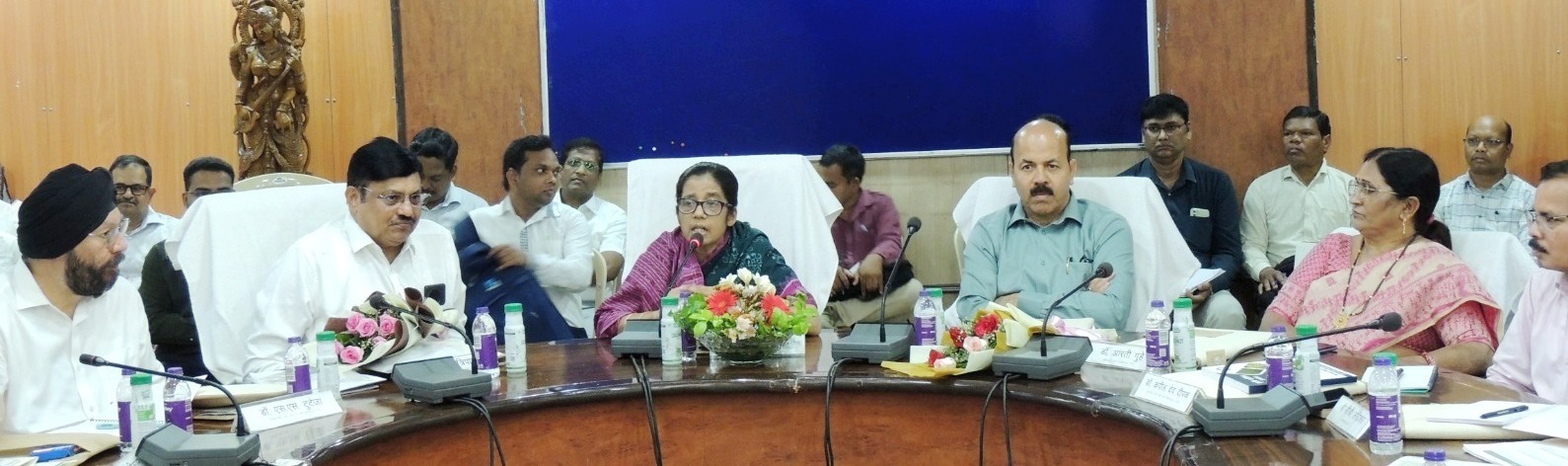 हरित खाद और जैव उर्वरकों पर जोर, शहला निगार ने किसानों तक तकनीक पहुंचाने के दिए निर्देश