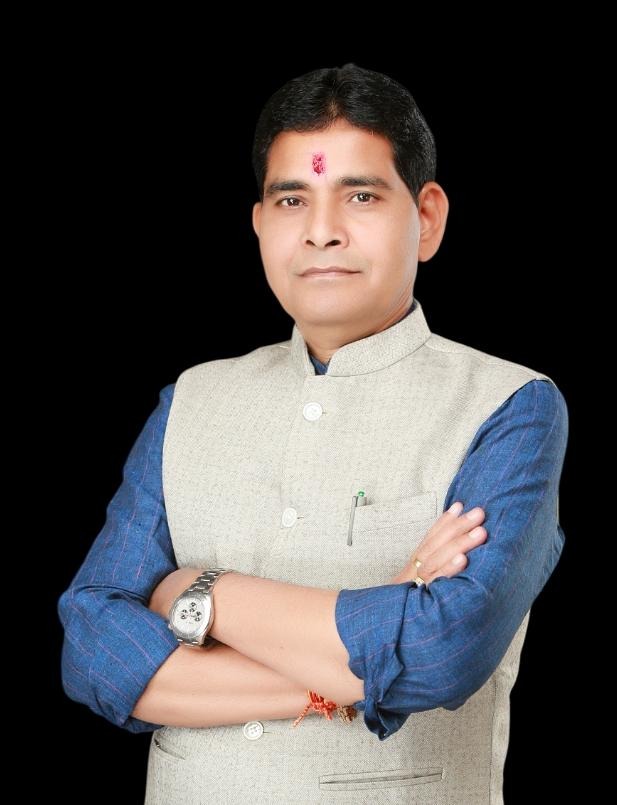 राजस्व मंत्री टंक राम वर्मा के कड़े तेवर: 3 साल से जमे अफसरों-पटवारियों की मांगी सूची, 15 अगस्त तक पट्टा सर्वे पूरा करने का अल्टीमेटम
