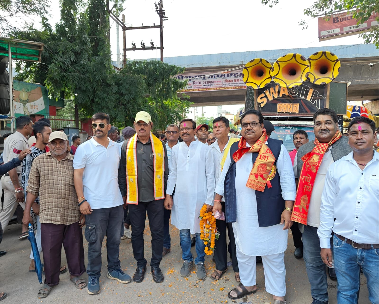 जिला कोसरिया यादव समाज की रैली का राज्य अल्पसंख्यक आयोग के पूर्व उपाध्यक्ष हफीज व प्रदेश कांग्रेस प्रवक्ता अभिमन्यु मिश्रा ने किया स्वागत