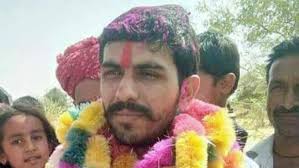 चाय बेचने वाले का बेटा बना अफसर : गरीबी में बीता बचपन, पहले प्रयास में हासिल की सफलता, जानिए जैसलमेर के इस अफसर की कहानी