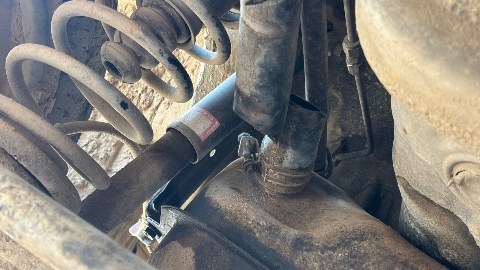 फोर व्हीलर वाहनों से पेट्रोल चोरी, कई महीनो से जारी है सिलसिला 