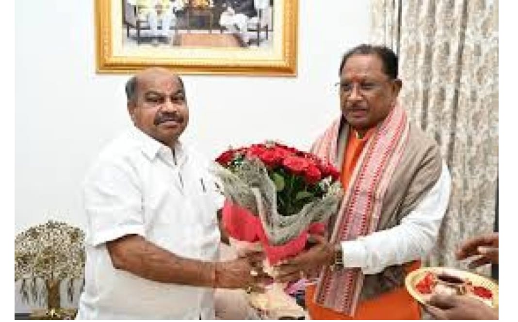 नुवाखाई पर्व पर स्थानीय अवकाश घोषित उत्तर विधायक पुरंदर मिश्रा ने मुख्यमंत्री का जताया आभार
