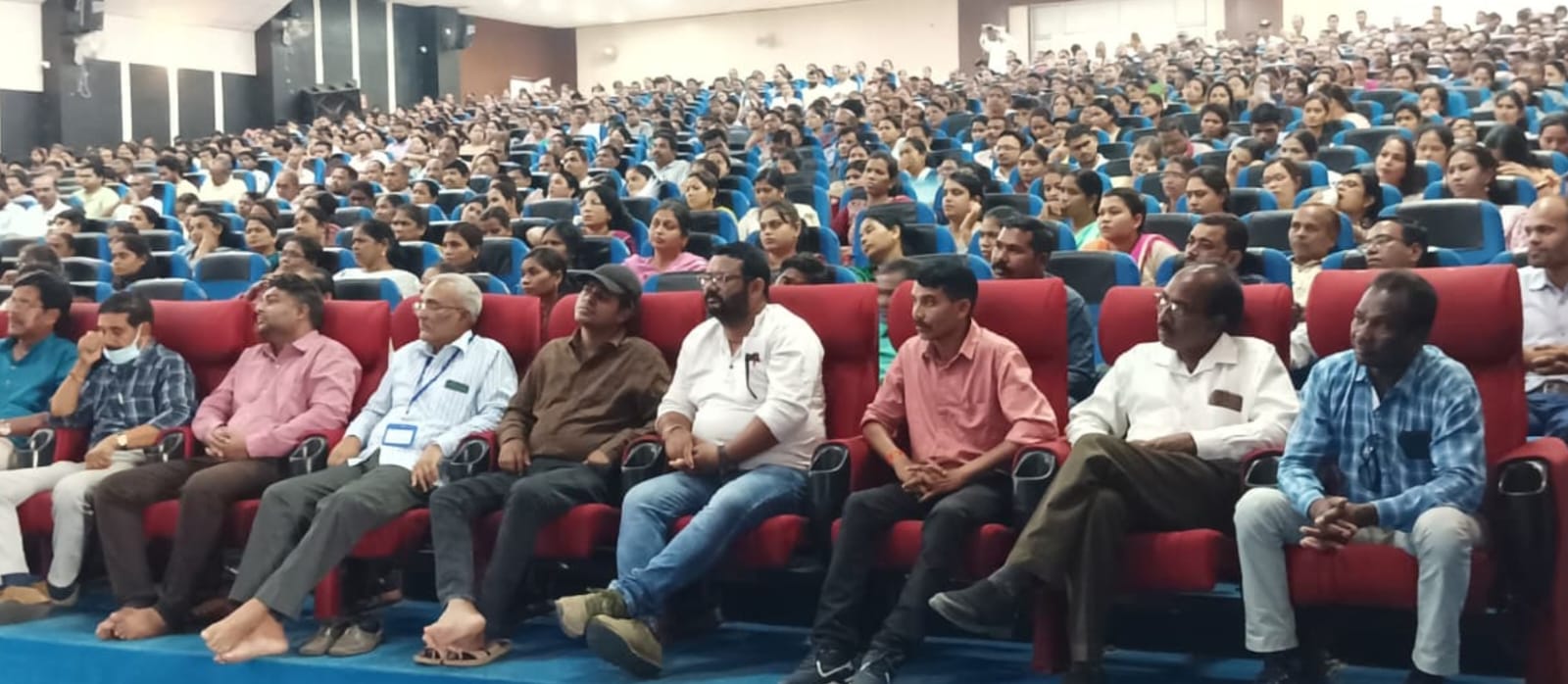 दंतेवाड़ा जिले के समस्त अधिकारियों, व्याख्याताओं, शिक्षकों एवं कर्मचारियों को 17 अप्रैल तक दिया जायेगा प्रशिक्षण