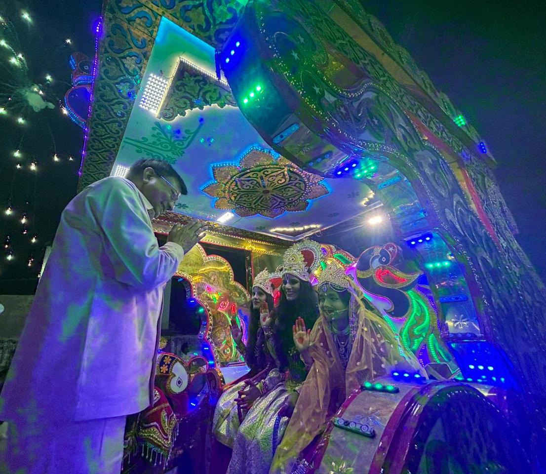 शक्ति और शौर्य का पर्व विजयदशमी पर मंत्री देवांगन लाल मैदान, आरपी नगर, मुड़ापार समेत अन्य स्थानों पर आयोजित कार्यक्रम में हुए शामिल