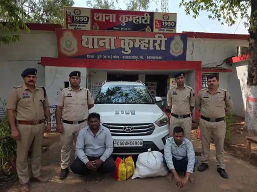 कार के दरवाजे में छिपाया था 14.5 किलो गांजा, खुशबू ने खोल दिया पूरा राज; दो तस्कर गिरफ्तार