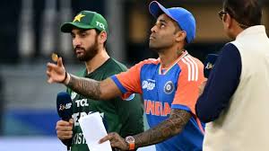 भारत-पाकिस्तान मुकाबला देखना हुआ महंगा, रॉकेट की स्पीड से बढ़े फ्लाइट-होटल के रेट