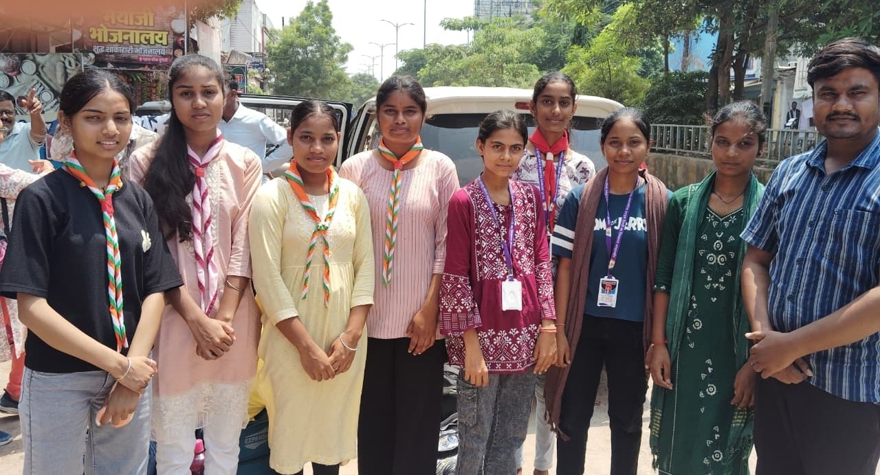 मुंगेली से 08 रेंजर राज्य पुरस्कार जांच परीक्षा शिविर के लिए हुए रवाना