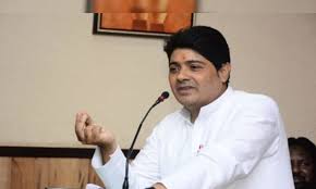 नवनिर्वाचित मेयर मीनल चौबे का शपथ ग्रहण,पूर्व मेयर एजाज ढेबर को नहीं मिला निमंत्रण