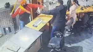 छत्तीसगढ़ बंद के दौरान रायपुर में बवाल,ब्लिंकिट ऑफिस में कर्मचारियों से मारपीट