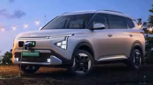 Kia Carens Clavis EV भारत में जल्द होगी लॉन्च,टीजर में दिखी पहली झलक