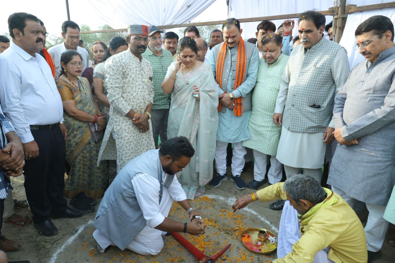 धरसींवा के सरोना में नए अस्पताल की नींव, 100 बिस्तरों से मिलेगी बेहतर चिकित्सा सुविधा