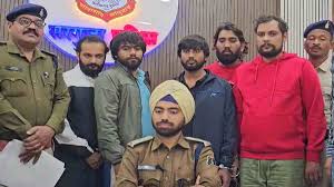 जमीन से कब्जा खाली कराने वाले गैंग को पकड़ने में पुलिस को मिली सफलता 