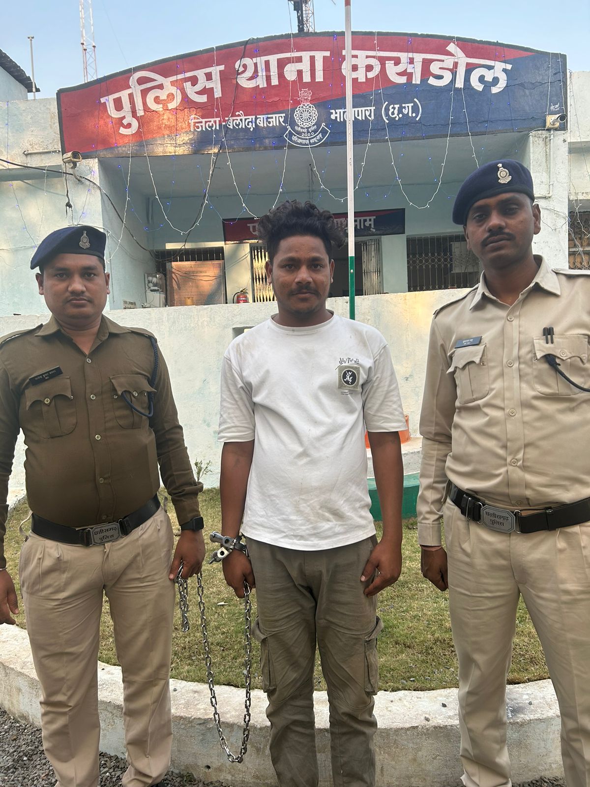 थाना कसडोल पुलिस द्वारा आत्महत्या के लिए उत्प्रेरित करने वाले आरोपी को किया गया गिरफ्तार
