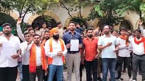 नवरात्रि में गरबा के नाम पर फूहड़ता फैलाने वाले आयोजन पर रोक की मांग,हिंदू संगठन ने कलेक्टर को सौंपा ज्ञापन