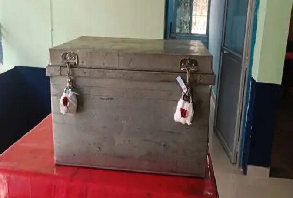 छत्तीसगढ़ में स्कॉर्पियो से 1 करोड़ 12 लाख जब्त,जांच जारी