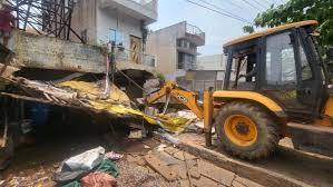 भिलाई : सूर्या माल चौक के पास चला बुलडोजर अतिक्रमण हटाए गए 