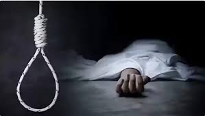 कोंडागांव में 11वीं के छात्र ने फांसी लगाकर की खुदकुशी,परिजन प्रबंधन पर नाराज
