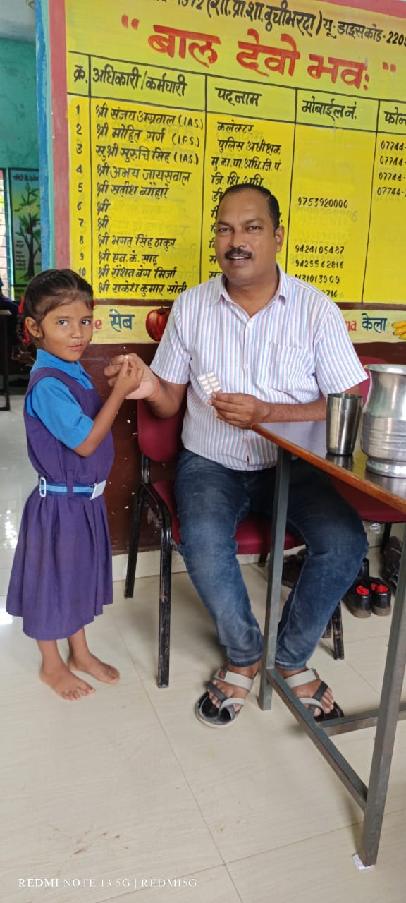 बुचीभरदा के बच्चों को खिलाया गया कृमिनाशक दवा  : अल्बेंडाजोल