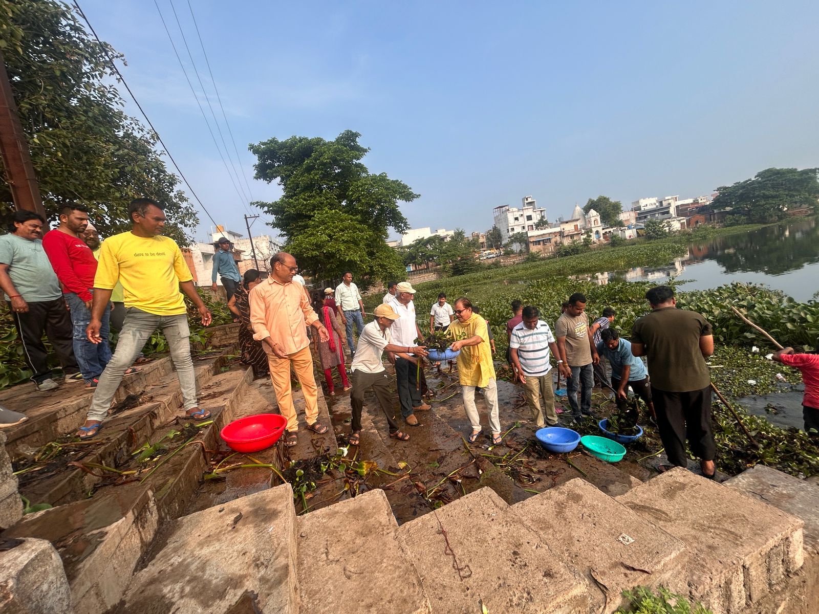 सामूहिक श्रमदान से बदल रही दर्री तालाब की तस्वीर :चंद्रप्रकाश चंद्रवंशी