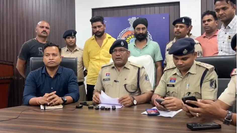 दुर्ग : हेरोइन बेचने ग्राहक की तलाश करते 2 युवक गिरफ्तार