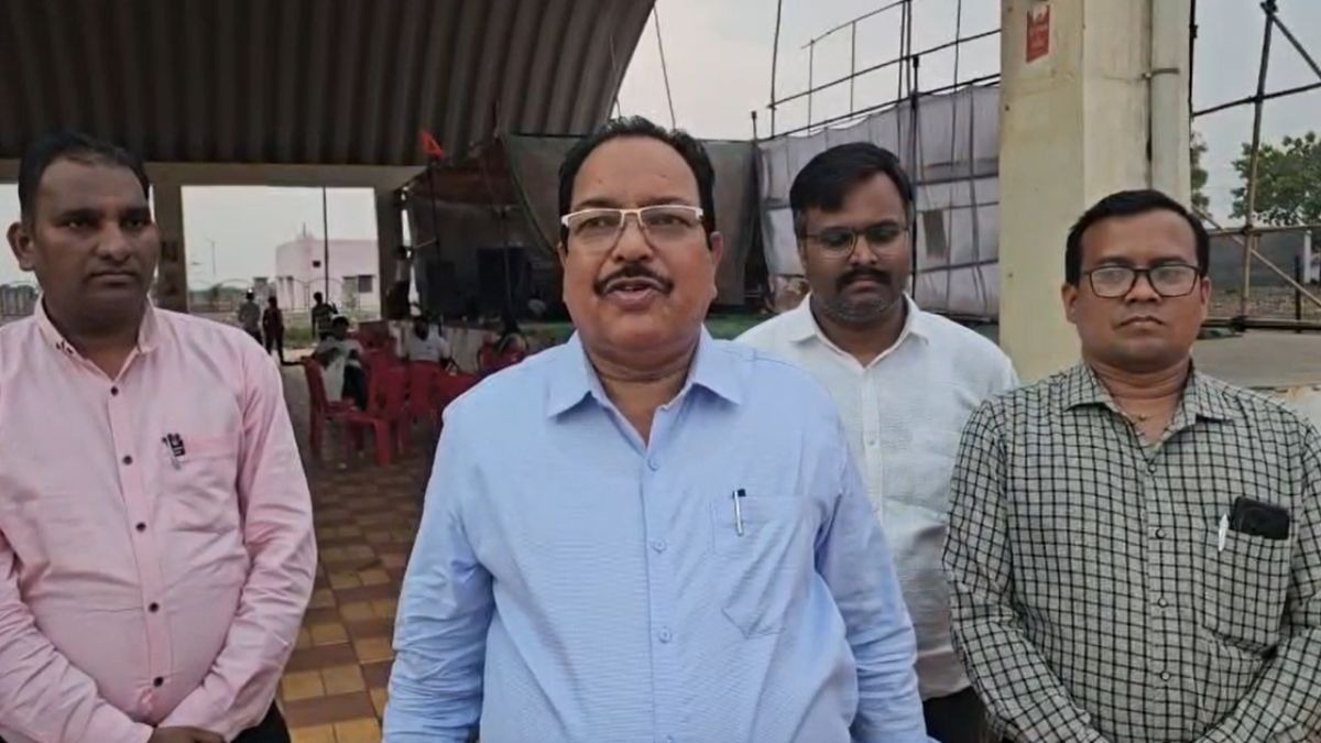 तहसीलदारों की हड़ताल जारी, मंत्री संग बैठक बेनतीजा; गिरफ्तारी तक आंदोलन पर अड़े अधिकारी