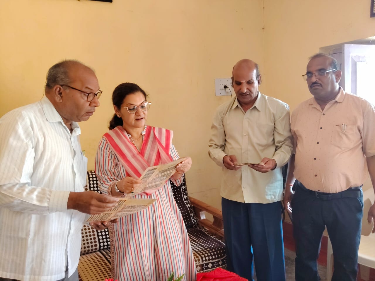 दूरस्थ गांव में मिली 1755 की अनमोल धरोहर, कलेक्टर ने खुद किया डिजिटल संरक्षण